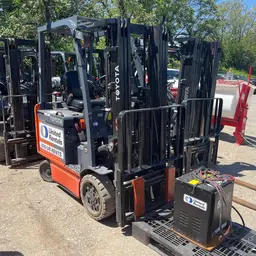 2022 Toyota 8FBCU25 Warehouse Forklift