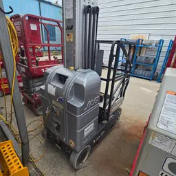 2016 JLG 20MVL Self-Propelled One-Person Lift