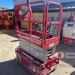 2019 MEC MICRO 19 Scissor Lift