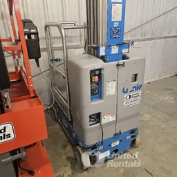 2018 Genie GR-20 Self-Propelled One-Person Lift