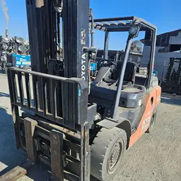 2016 Toyota 8FD35U Warehouse Forklift