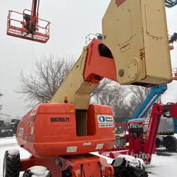 2017 JLG 800AJ Articulating Boom Lift