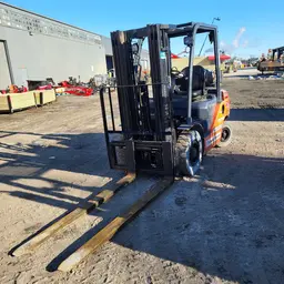 2019 Toyota 8FGU25 Warehouse Forklift