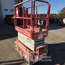 2019 MEC MICRO 19 Scissor Lift