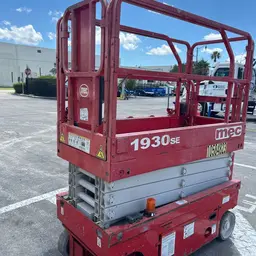 2017 MEC 1930SE Scissor Lift