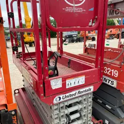 2018 MEC MICRO 19 Scissor Lift