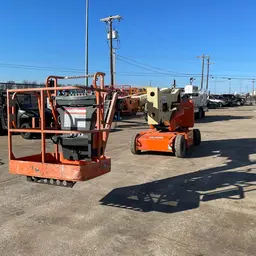 2015 JLG E400AJPN Articulating Boom Lift