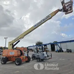2017 JLG 800S Boom Lift