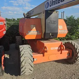 2017 JLG 800AJ Articulating Boom Lift