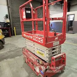 2019 MEC MICRO 19 Scissor Lift