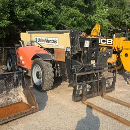 2019 JLG 1055 Forklift