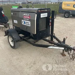 2020 Lincoln Electric VANTAGE 322 Welder