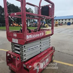 2018 MEC MICRO 19 Scissor Lift