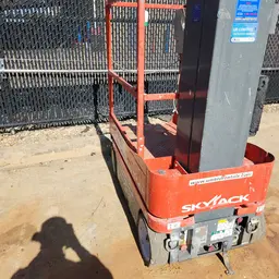 2017 Skyjack SJ16 Self-Propelled One-Person Lift