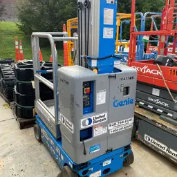2016 Genie GR-20 Self-Propelled One-Person Lift
