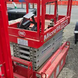 2019 MEC MICRO 19 Scissor Lift