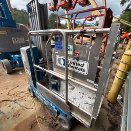 2016 Genie GR-20 Self-Propelled One-Person Lift