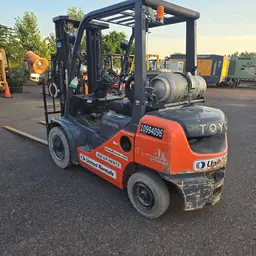 2019 Toyota 8FGU25 Warehouse Forklift