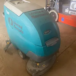 2017 Tennant T500 Scrubber