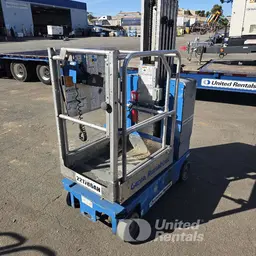 2018 Genie GR-20 Self-Propelled One-Person Lift