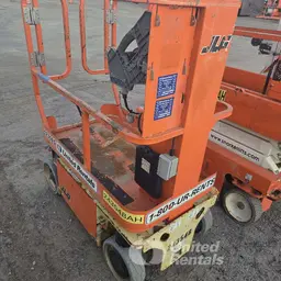 2020 JLG 1230ES Self-Propelled One-Person Lift