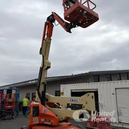 2017 JLG E400AJPN Articulating Boom Lift