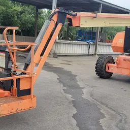 2016 JLG 800AJ Articulating Boom Lift