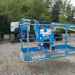 2015 Genie Z-62/40J Articulating Boom Lift