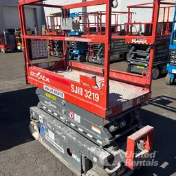 2018 Skyjack SJIII3219 Scissor Lift