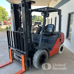 2018 Toyota 8FDU25 Warehouse Forklift