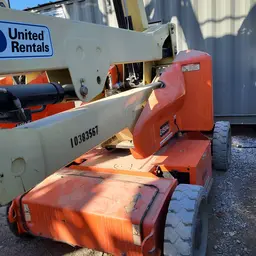 2015 JLG E450AJ Articulating Boom Lift