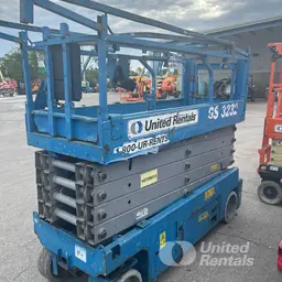 2018 Genie GS-3232 Scissor Lift