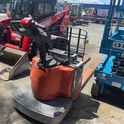 2019 Toyota 8HBE30 Jack