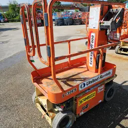 2018 JLG 1230ES Self-Propelled One-Person Lift