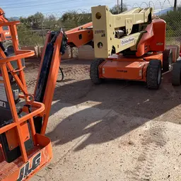 2018 JLG E450AJ Articulating Boom Lift