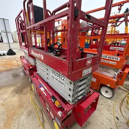 2019 MEC MICRO 19 Scissor Lift