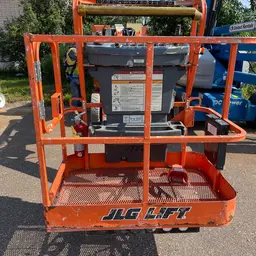 2017 JLG E300AJP Articulating Boom Lift