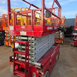 2018 MEC 4046SE Scissor Lift