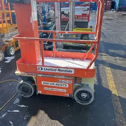 2014 JLG 1230ES Self-Propelled One-Person Lift