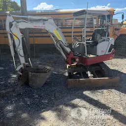 2021 Takeuchi TB225R Mini Excavator