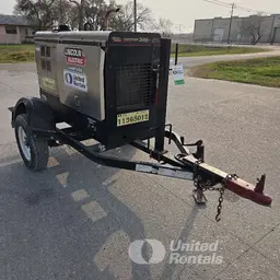 2022 Lincoln Electric VANTAGE 322 Welder
