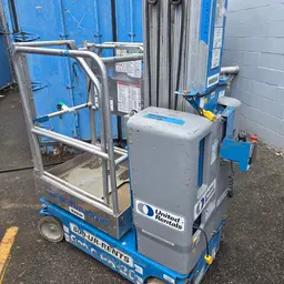 2017 Genie GR-20 Self-Propelled One-Person Lift
