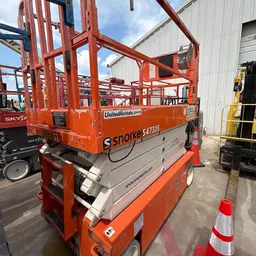 2018 Snorkel S4732E Scissor Lift