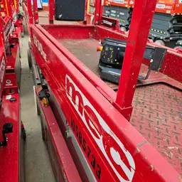 2017 MEC 1930SE Scissor Lift