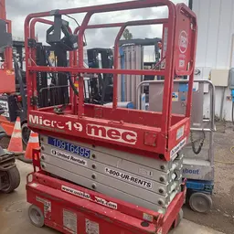2019 MEC MICRO 19 Scissor Lift