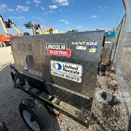 2022 Lincoln Electric LE500X Welder