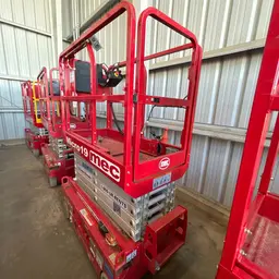 2019 MEC MICRO 19 Scissor Lift