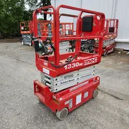 2018 MEC 1330SE Scissor Lift