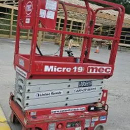 2018 MEC MICRO 19 Scissor Lift