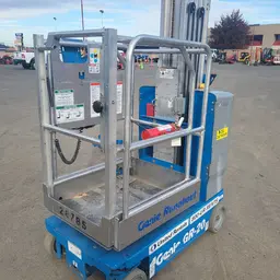 2017 Genie GR-20 Self-Propelled One-Person Lift